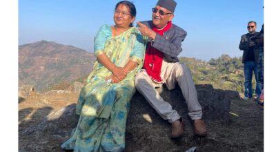 राधिका शाक्य भन्छिन्– ओलीलाई गाली गर्न पाएँ भनेर खुसी हुनुभएको छ, आफ्नै खुट्टामा बन्चरो हान्दै हुनुहुन्छ