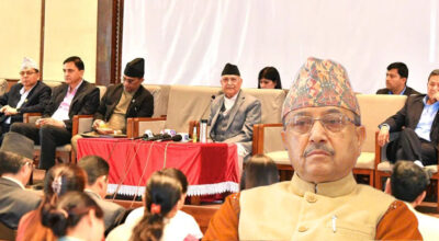 एमालेले बोलायो विघटित संसदीय दलको बैठक, हस्ताक्षर गरेपछि रिसाए पूर्णबहादुर खड्का