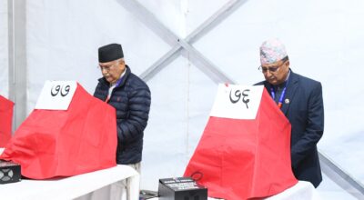 एमालेमा नयाँ नेतृत्वका लागि सुरु भयो मतदान (फोटो फिचर)