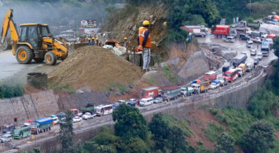 नागढुंगा–नौबिसे सडक एक सातासम्म दैनिक पाँच घण्टा बन्द हुने