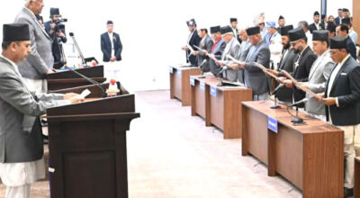 शपथलगत्तै एमालेले सांसदहरूलाई पार्टी कार्यालय बोलायो, कांग्रेसले भोलि अभिमुखीकरण दिने