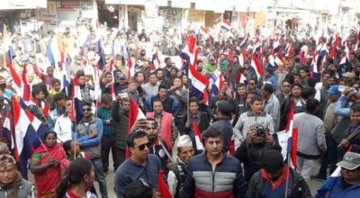 ओली र लेखक पक्राउको समीक्षा गर्दै कांग्रेस, तरुण दलले जनायो विरोध