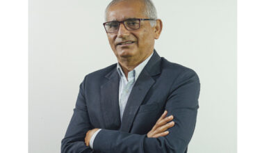 प्रतिनिधिसभाको पहिलो बैठकमै ओली र लेखकलाई रिहाइ गर्न एमालेको माग