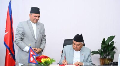 प्रधानमन्त्री बालेनलाई राष्ट्रपतिको साथ संवैधानिक परिषद् सम्बन्धी अध्यादेश जारी