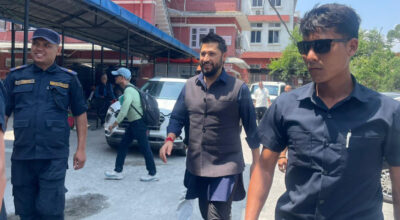 रबि लामिछाने काठमाडौँ जिल्ला अदालतमा तारिखका लागि उपस्थित