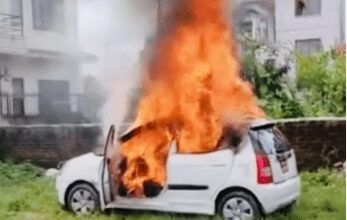 कीर्तिपुरमा गुडिरहेको कारमा आगलागी, चालकको जलेर मृत्यु