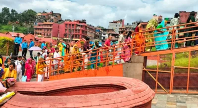 साउनको अन्तिम सोमबार पशुपतिनाथमा भक्तजनको घुइँचो, देशभरका शिवालयमा बोलबमको रौनक