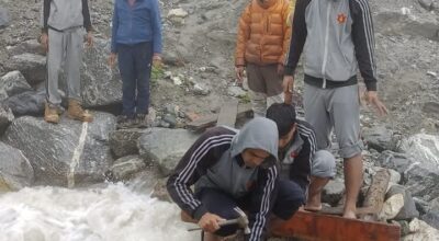 रसुवामा सेनाद्वारा अस्थायी पुल निर्माण, स्थानीय र यात्रुलाई राहत