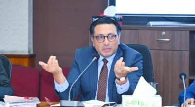 अर्थमन्त्री स्वर्णिम वाग्लेले २० वाणिज्य बैंकका सिइओसँग आज छलफल गर्दै