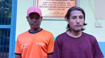 विपद्मा लुटको पराकाष्ठा ! बाढीले ल्याएको शवबाट सुनको मुन्द्रा लुट्दै गरेको भिडियो भाइरल भएपछि चितवनमा दुई पक्राउ