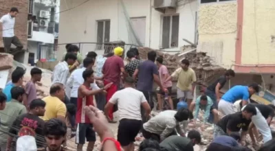 भवन भत्किँदा दिल्लीमा त्रास, ६० विद्यार्थी फसेको आशङ्का
