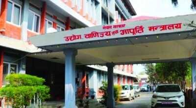 भारी वर्षाले राजमार्ग रोकिए पनि खाद्यान्न अभाव हुन नदिने सरकारको तयारी