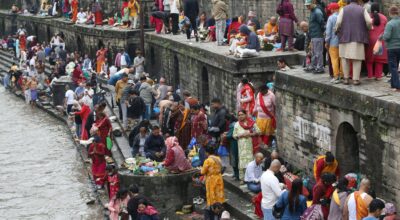 सोह्र श्राद्धको अन्तिम दिन पशुपतिनाथमा श्रद्धालुको भीड