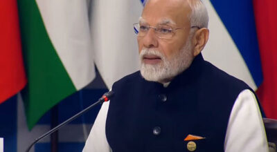 संकटमा देखाएको साहसका लागि भारतीय पाइलटको मोदीद्वारा प्रशंसा