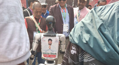 भोट माग्ने नवराजको नयाँ शैली, प्रचारमा प्रयोग गरे रोबोट